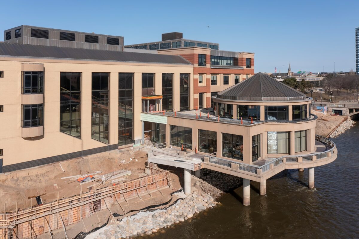 Exterior shot of the side of Grand Rapids Public Museum