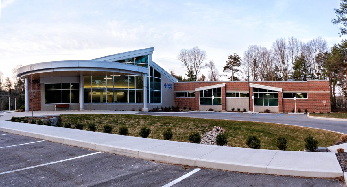 The exterior of Holland Hospital Primary Care — Saugatuck