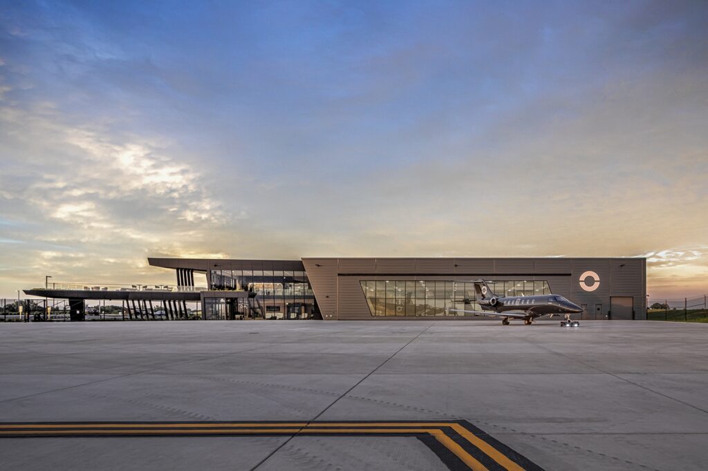 The exterior of Otter Air Services — Hangar & Corporate Office