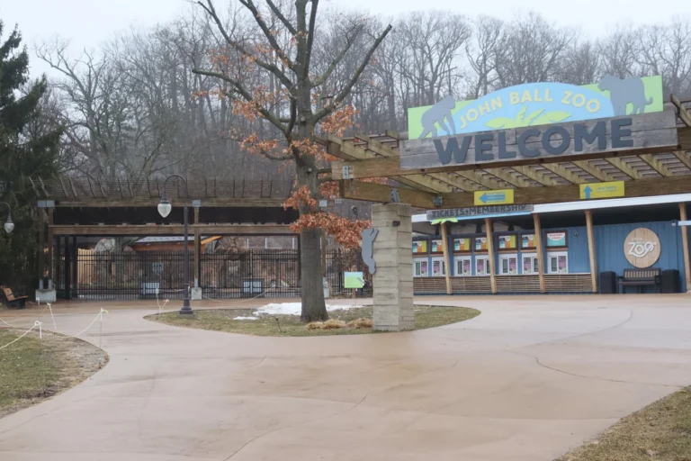The exterior of the John Ball Zoo — Otter Habitat